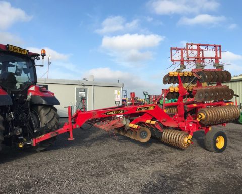 Vaderstad Carrier CR 500