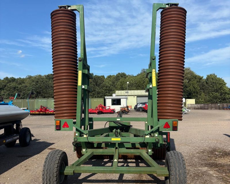 Cousins 8.23m Hyd Fold Rolls
