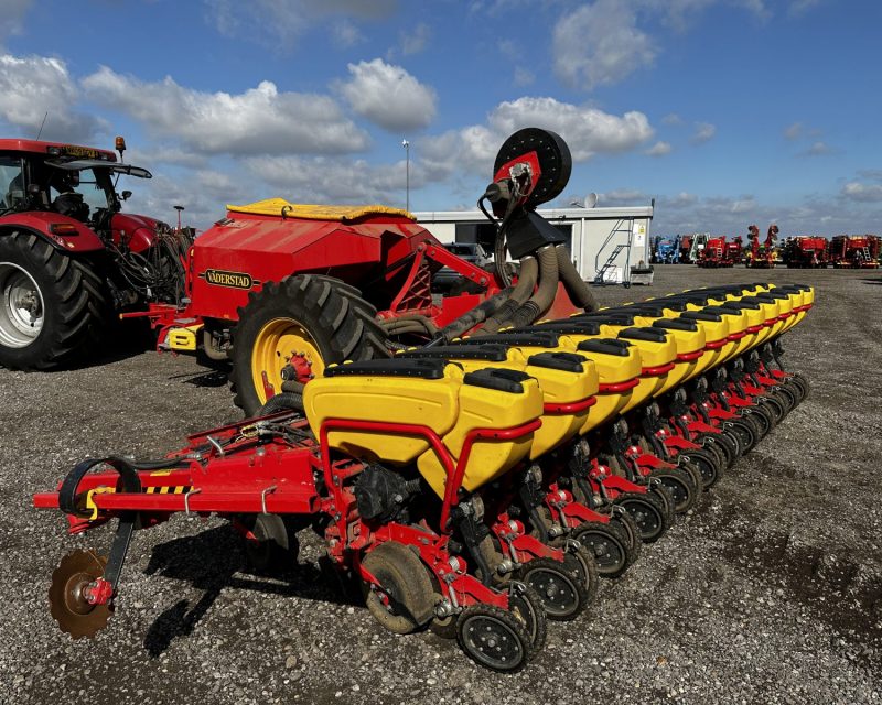 Vaderstad Tempo TPL12 drill