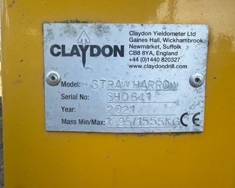 Claydon 7.5m hyd folding straw rake