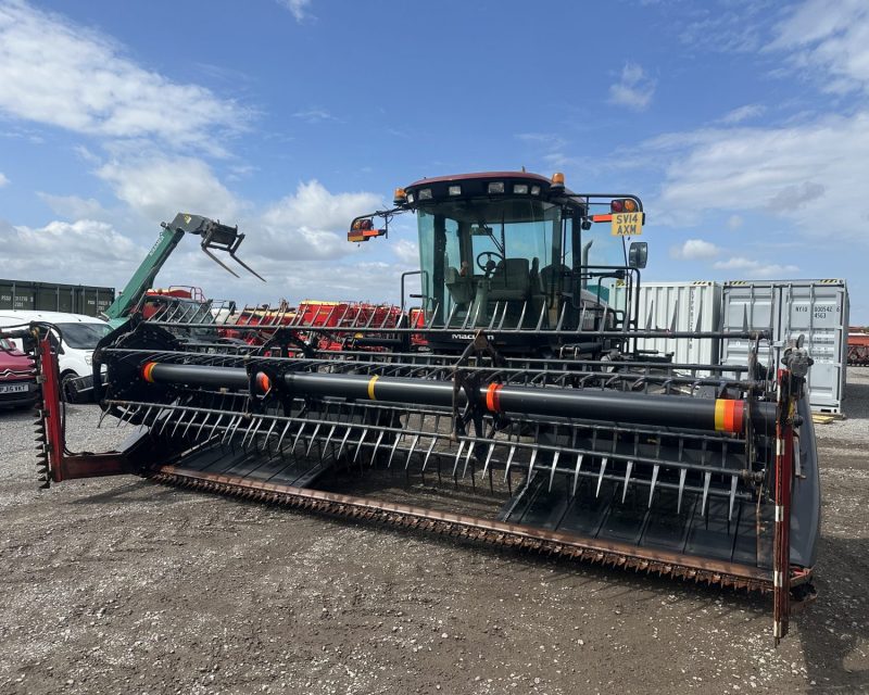 MacDon M155 Swather c/w 20′ Header