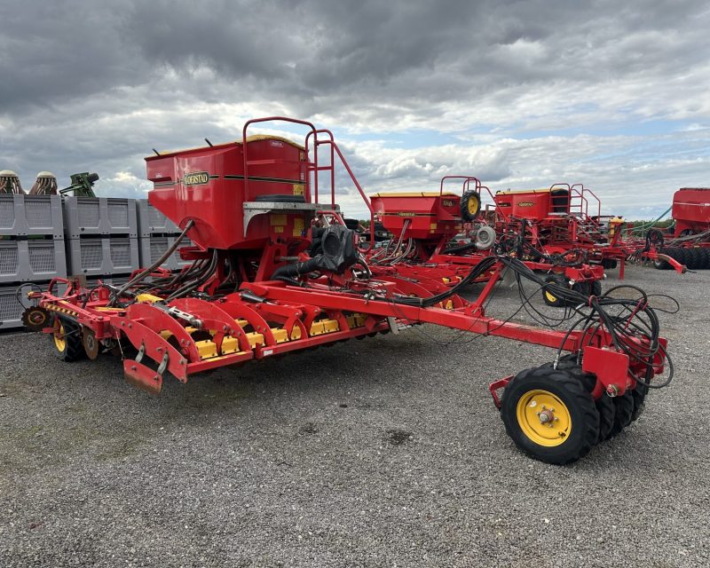 Vaderstad Rapid RDA 400S system Aggressive