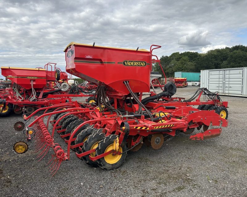 Vaderstad Rapid RDA 400S system Aggressive