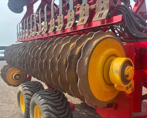 Vaderstad Carrier CR 925 CB + Bio Drill 360.