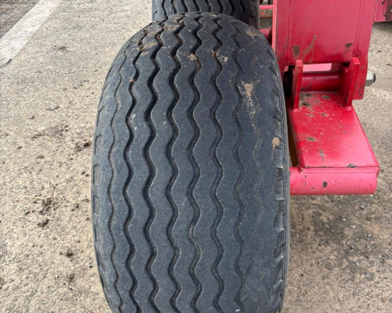 Vaderstad Rexius Twin RST 630 trailed press