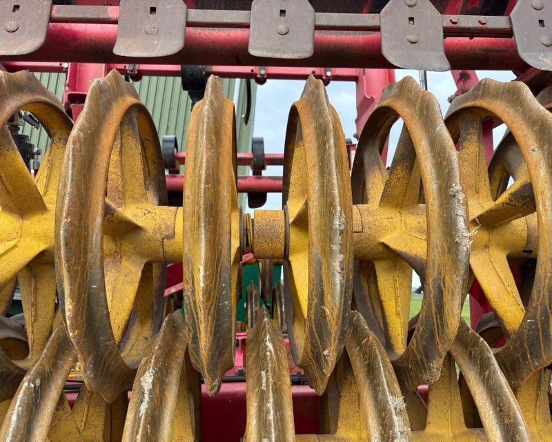 Vaderstad Rexius Twin RST 630 trailed press
