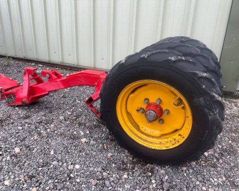Vaderstad RDA drill wing support wheels