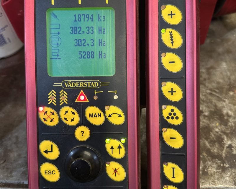 Vaderstad Rapid RDA 400S system Aggressive