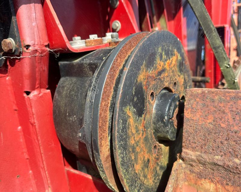 Case IH 1030 header / MF Dronningborg header knife drive wobble box