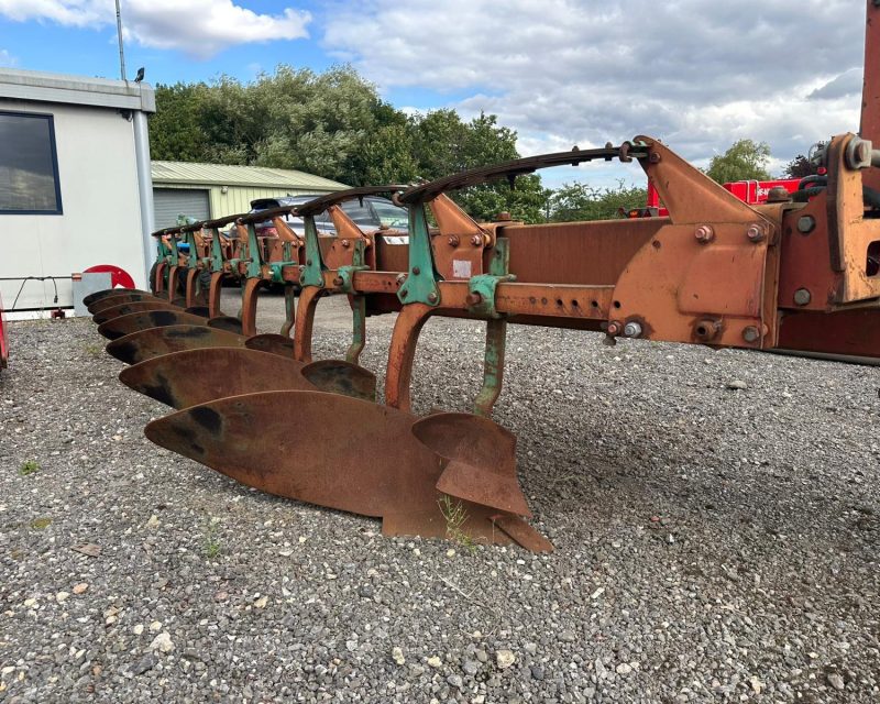 Kverneland BB 100-8 7f plough