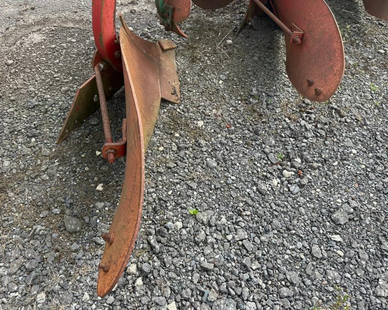 Kverneland BB 100-8 7f plough