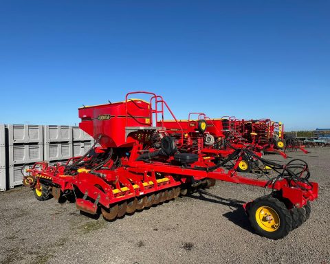Vaderstad Rapid RDA 400S system Aggressive