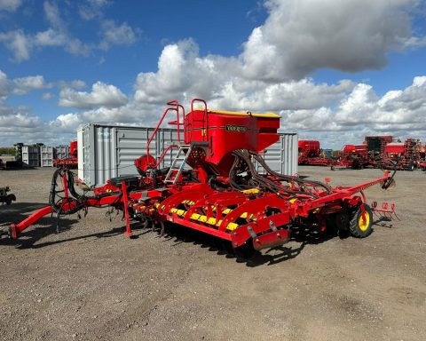 Vaderstad RDA 600S drill
