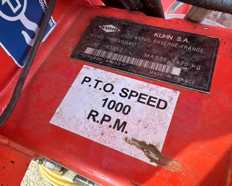 Kuhn 3m combination power harrow / drill