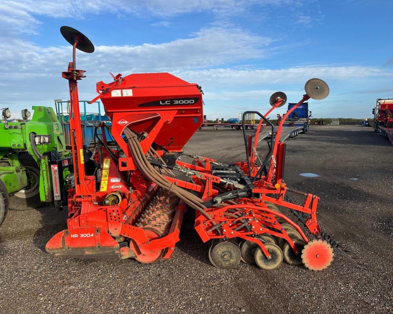Kuhn 3m combination power harrow / drill
