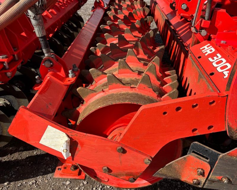 Kuhn 3m combination power harrow / drill