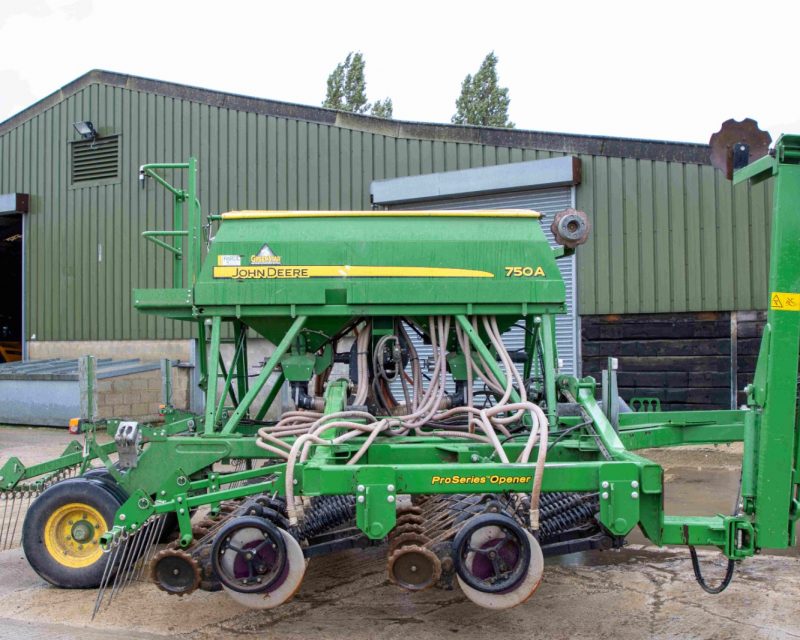 John Deere 750A 6m