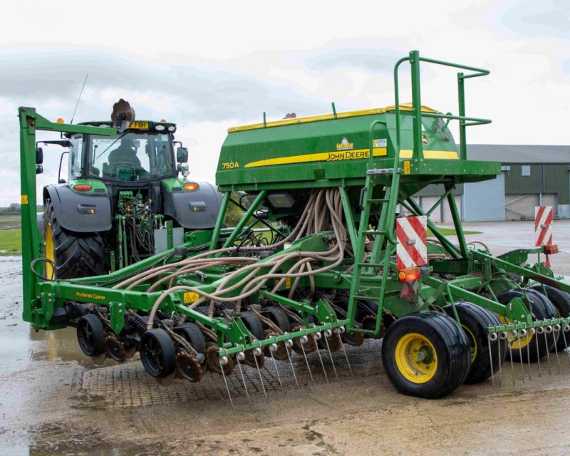 John Deere 750A 6m