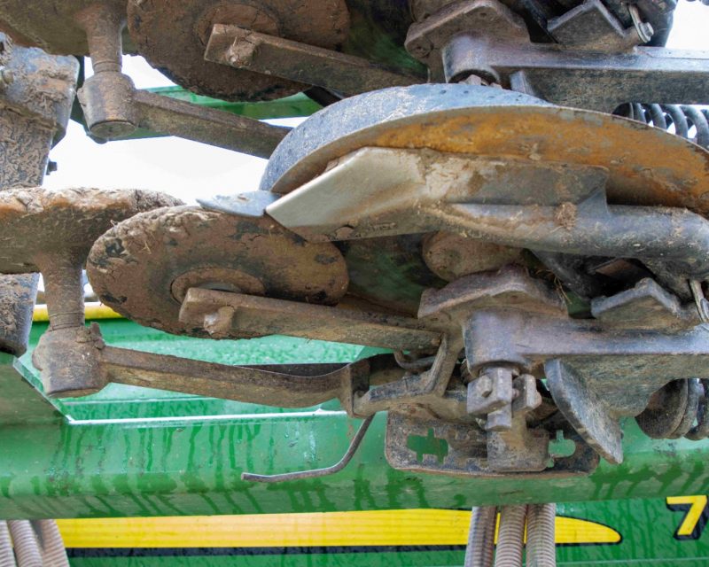 John Deere 750A 6m