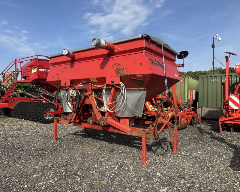 KVERNELAND ACCORD TS TINES 6m & DF2