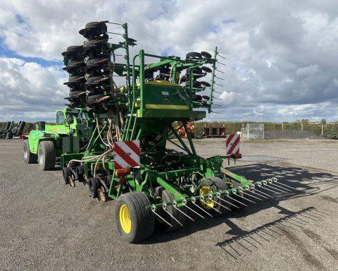 John Deere 750A ProSeries Opener 6m
