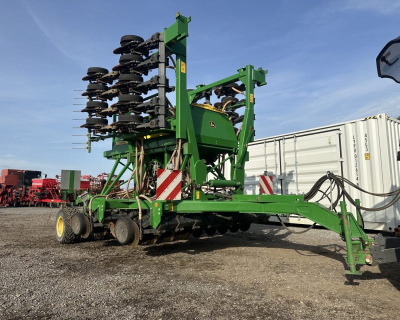 John Deere 750A 6m ProSeries Opener