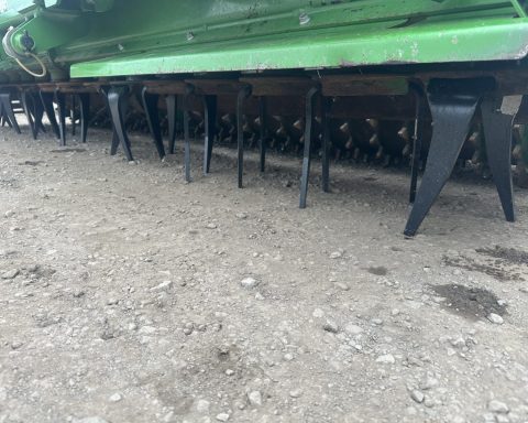 Amazone KG 4001-2 & Avant Profi 4m