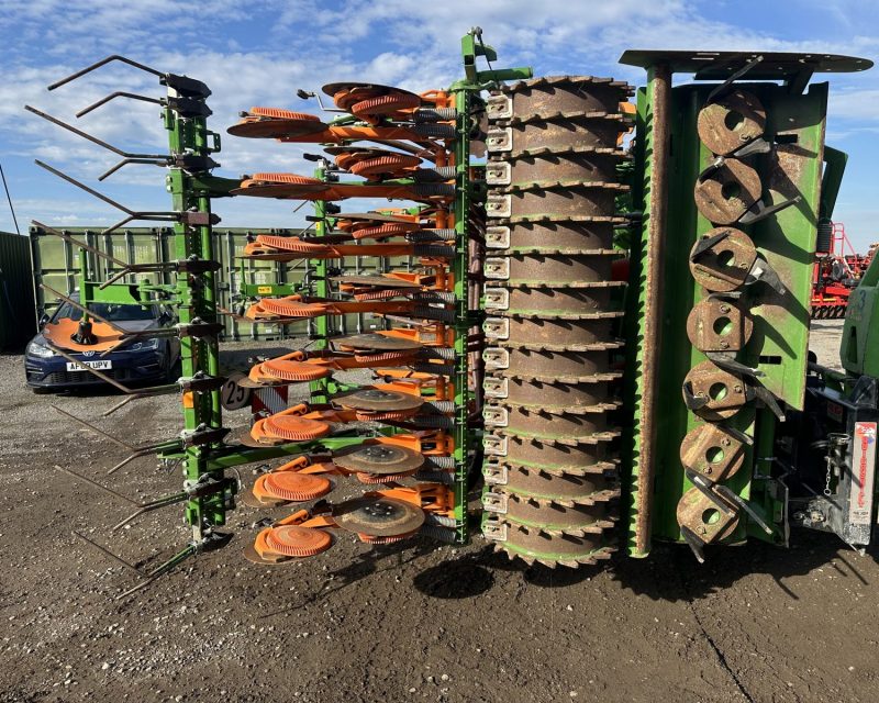 Amazone KG 4001-2 & Avant Profi 4m