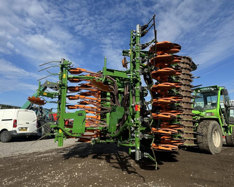 Amazone KG 4001-2 & Avant Profi 4m