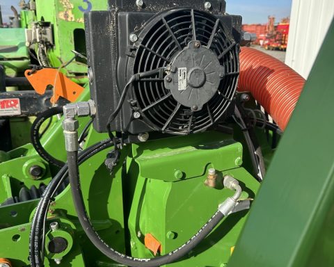 Amazone KG 4001-2 & Avant Profi 4m