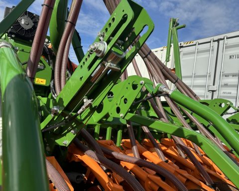 Amazone KG 4001-2 & Avant Profi 4m