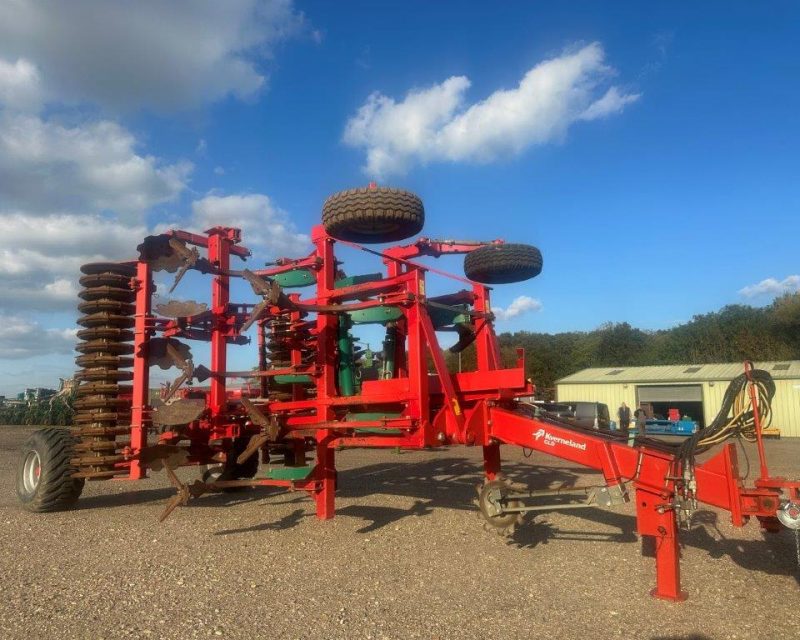 Kverneland CLD 380 cultivator