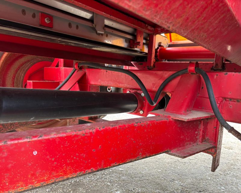 Bredal B4 Fertiliser spreader