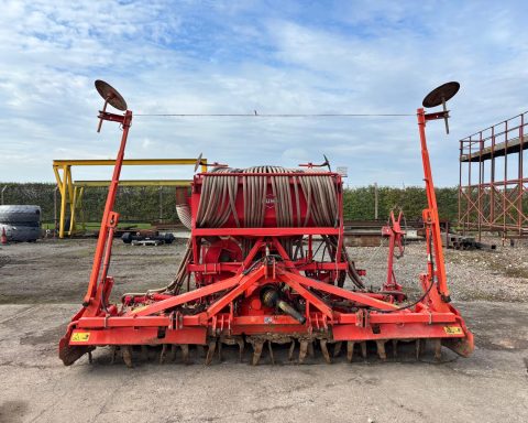Kuhn 4m Power harrow / drill combination