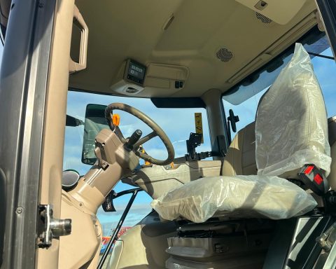 John Deere 6R 155 4wd Tractor