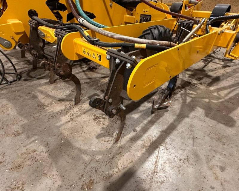 Claydon Hybrid 4m seed drill