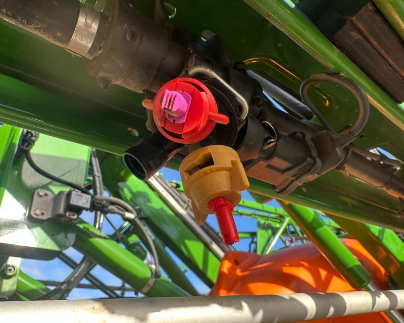 Amazone UX4201 Super Trailed Sprayer