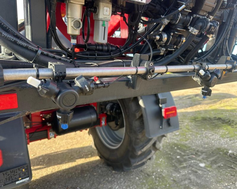 Horsch Leeb 4AX Trailed Sprayer