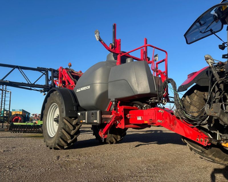 Horsch Leeb 4AX Trailed Sprayer