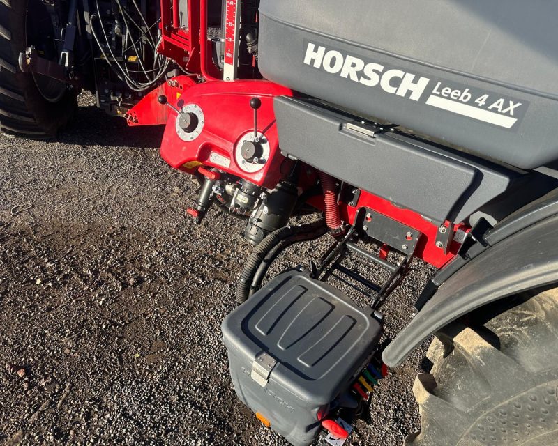Horsch Leeb 4AX Trailed Sprayer