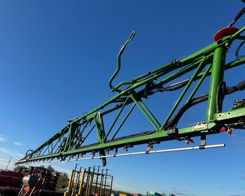 Amazone UX4201 Super Trailed Sprayer