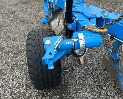 Lemken Juwel 8M 5F plough