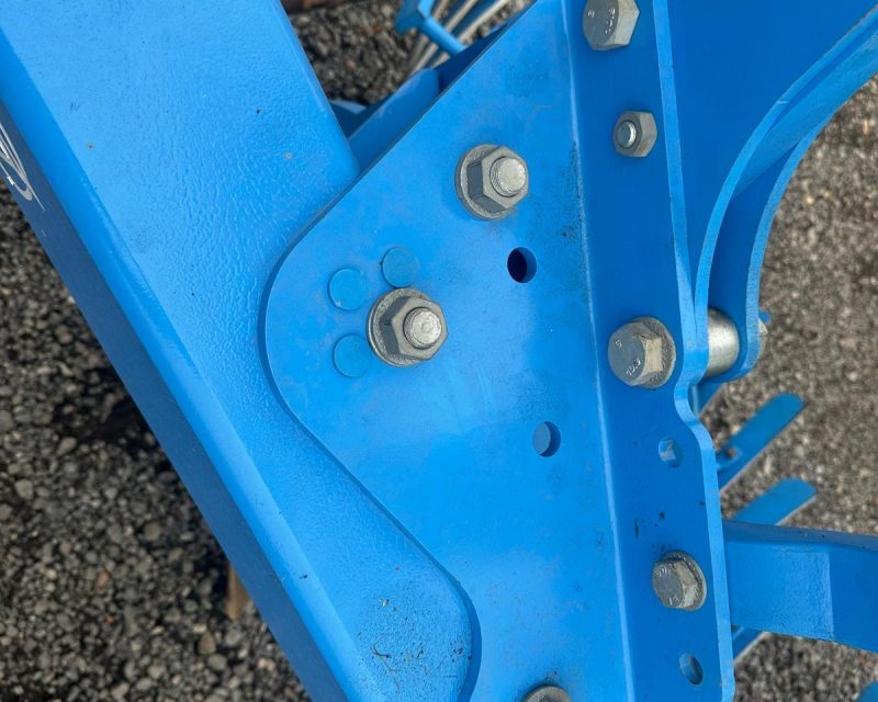Lemken Juwel 8M 5F plough