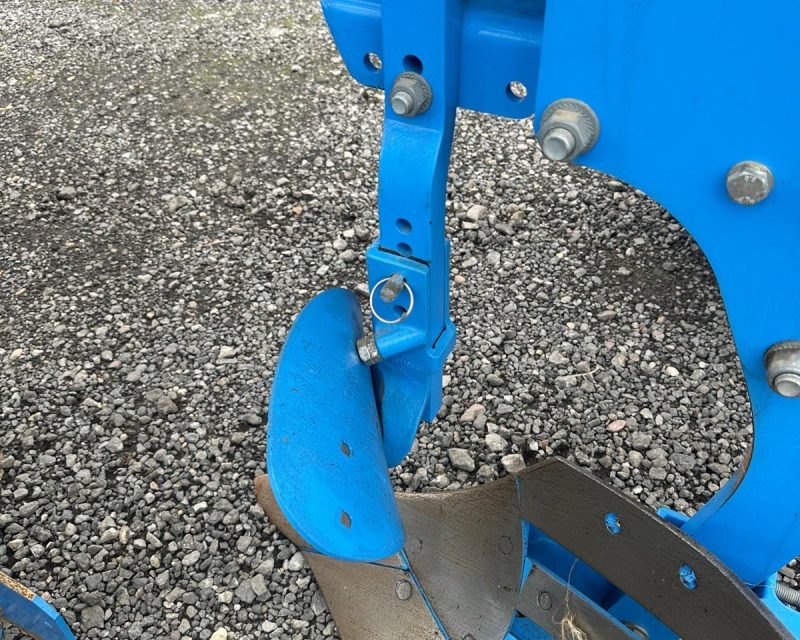 Lemken Juwel 8M 5F plough