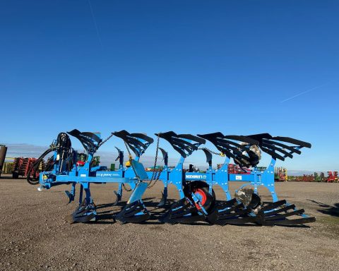Lemken Juwel 8M 5F plough