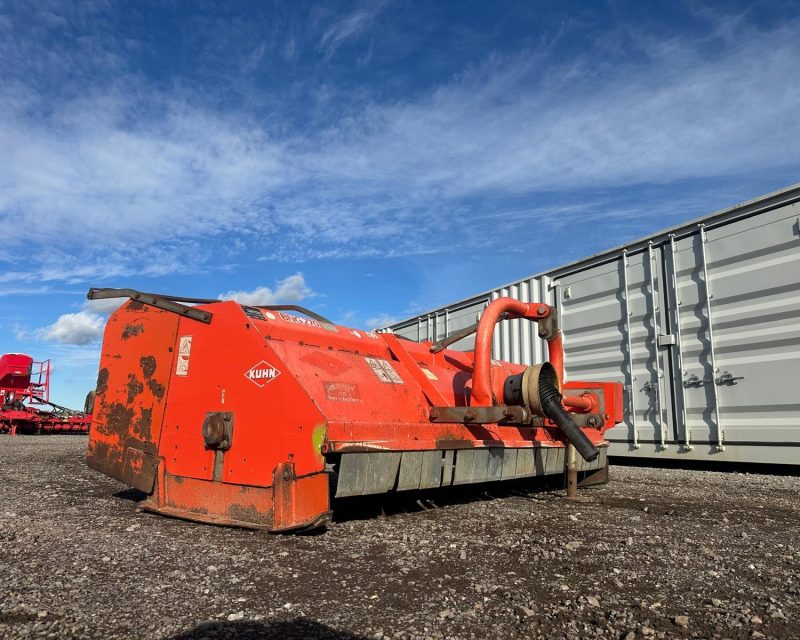 Kuhn BNG 270 flail topper
