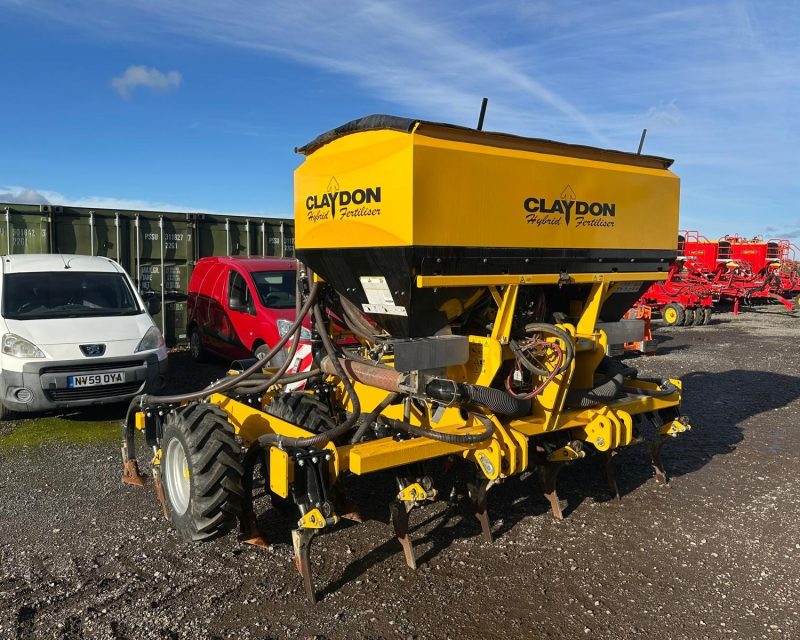 Claydon 4m Hybrid fertiliser drill