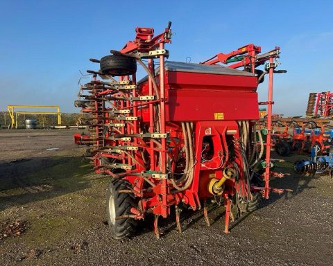 Kverneland Accord TS EVO 6000.