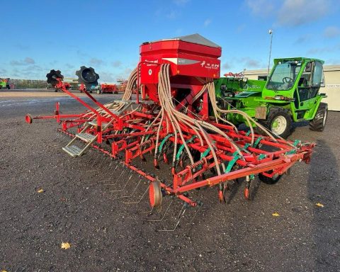 Kverneland Accord TS EVO 6000.