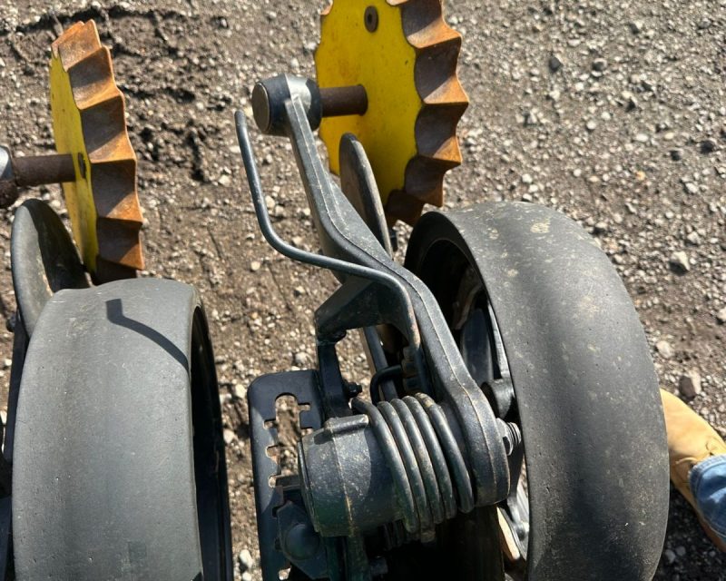 John Deere 750A 6m drill